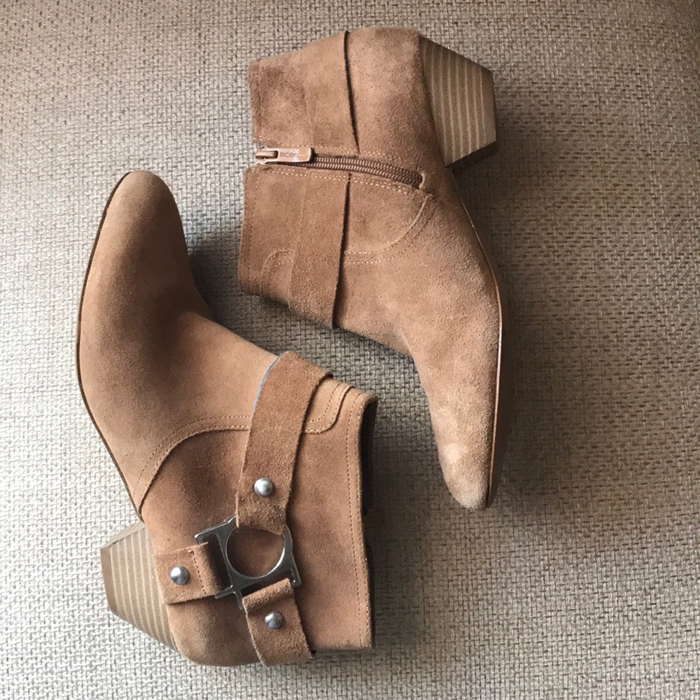BCBGeneration tan ankle booties size 8